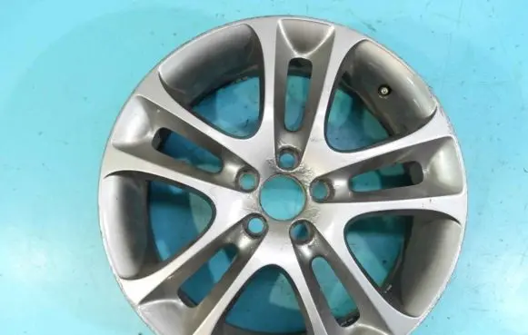 R16 alloy rim