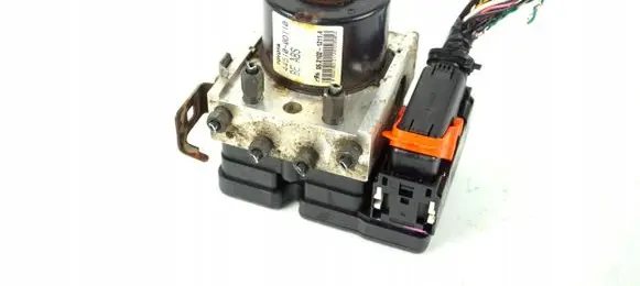 Toyota Yaris ABS Pump 44510-0D110