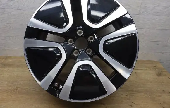 R19 alloy rim