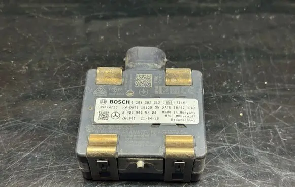 Mercedes-Benz Sprinter W907 W910 Distronic sensor radar A9079009304 39K74725