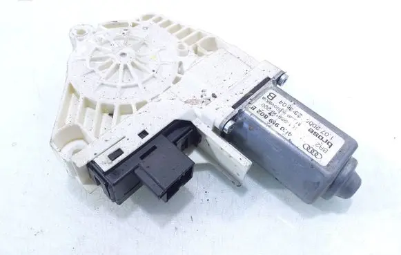 Audi Q7 4L Rear door window regulator motor 4L0959802B