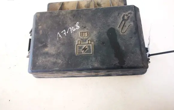 Dodge Magnum Fuse box cover 7140191430 7140-1914-30