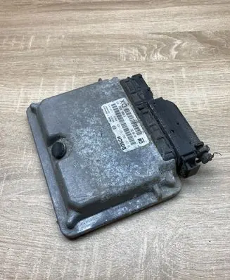 Opel Astra G Engine control unit/module ECU 09180353 0281001971