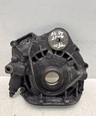 Audi A6 S6 C4 4A Oil pump 074115109B