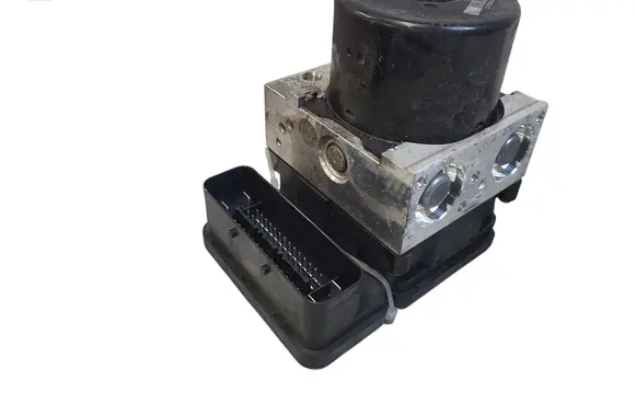 Volvo V40 ABS Pump P31317074 10096104143