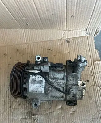 Renault Clio IV Air conditioning (A/C) compressor (pump) 926000217R 5051120869 Z00126072
