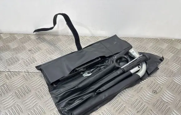 Audi Q5 SQ5 8R Tool set 8K0805615