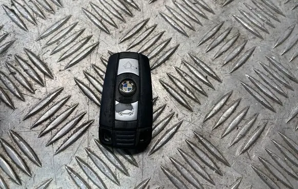 BMW X5 E70 Ignition key/card 6986585