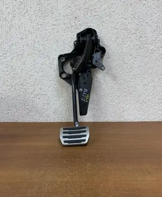 Land Rover Range Rover Evoque L538 Accelerator throttle pedal E2798
