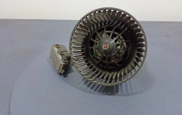 Ford Kuga II Heater fan/blower AV6N-18456-AA