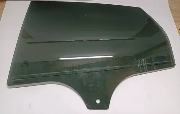 Ford Focus Rear door window glass BM51A25713C 43R001090