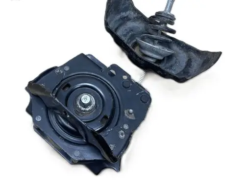 Cadillac Escalade IV Holder (bracket) 22968179
