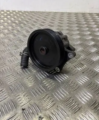 Mercedes-Benz C W204 Power steering pump A0064667501 7693955169