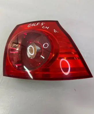 Volkswagen Golf V Rear/tail lights