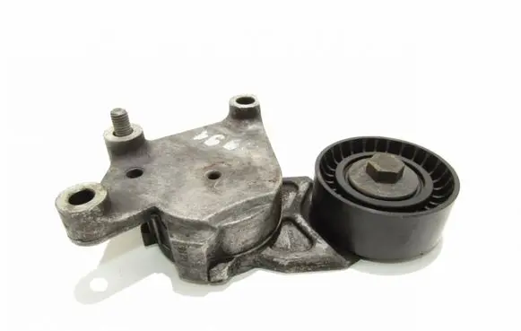 Ford Focus C-MAX Alternator belt tensioner Nėra