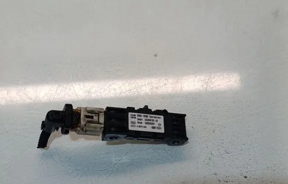 Hyundai Tucson JM Airbag deployment crash/impact sensor 959302E000