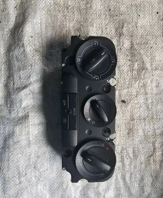 Volkswagen PASSAT B6 Climate control unit 1K0820047DF
