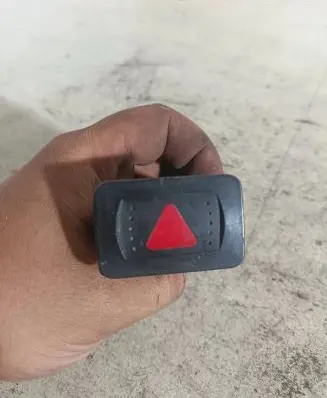 Volkswagen Golf IV Hazard light switch 1J0953235C PA66GF30J PNT6000T
