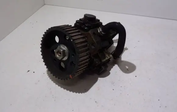 Opel Zafira B Fuel injection high pressure pump 0445010156 07000136787