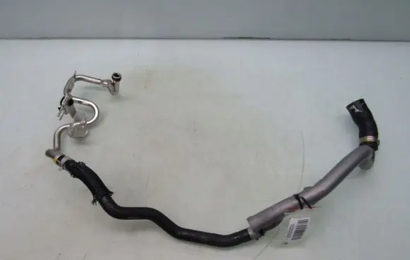Nissan Qashqai J12 Turbo turbocharger oiling pipe/hose