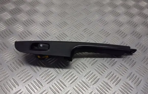 KIA Rio Quarter vent window switch 935811G001