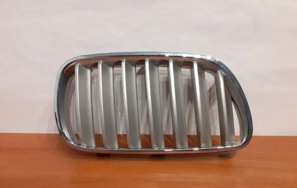 BMW X3 E83 Front grill 3420088 51113420088