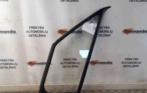 Mercedes-Benz Sprinter W906 Front door vent window glass four-door A9066711720