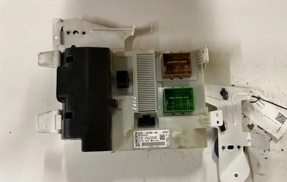 Volvo XC60 Fuse module 31314116AA BG9T14C256GA 000103352368