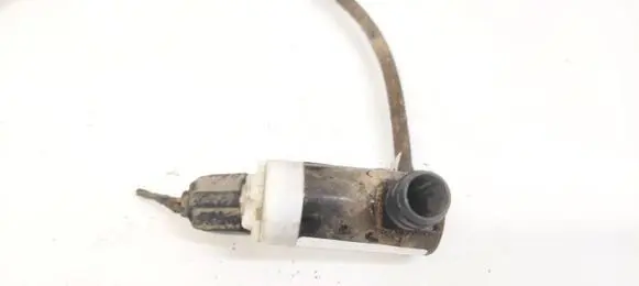 Ford Maverick Windscreen/windshield washer pump