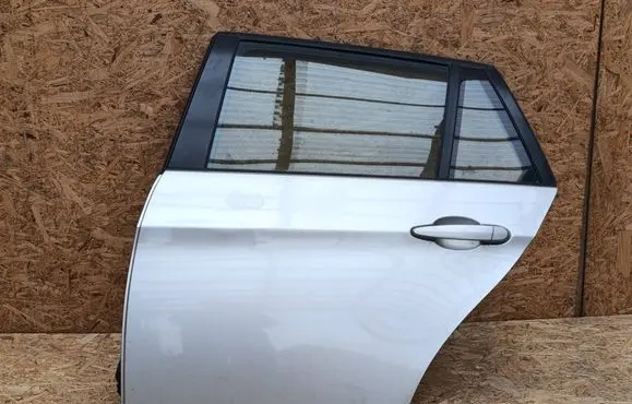 BMW 3 E90 E91 Rear door 43R001582 E000199 AS2M3240DOT682