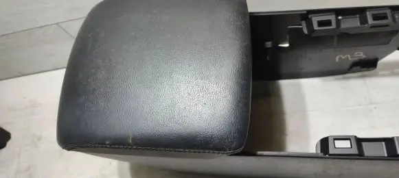 Mazda 3 III Armrest 0281007277
