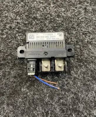 Mercedes-Benz SL R231 Charging relay A0009822023