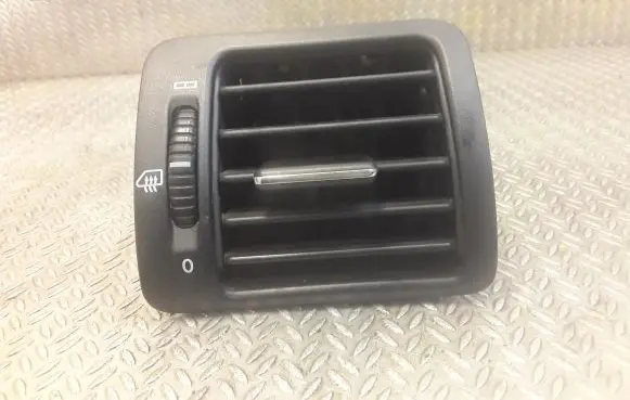 Mercedes-Benz ML W163 Dashboard air vent grill cover trim 1638300254 A1638300254