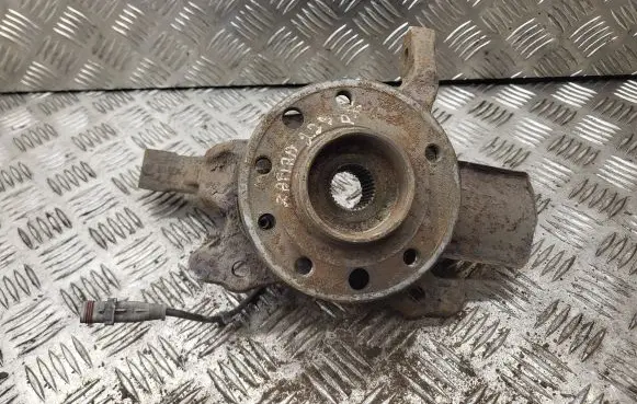 Opel Zafira A Front wheel hub