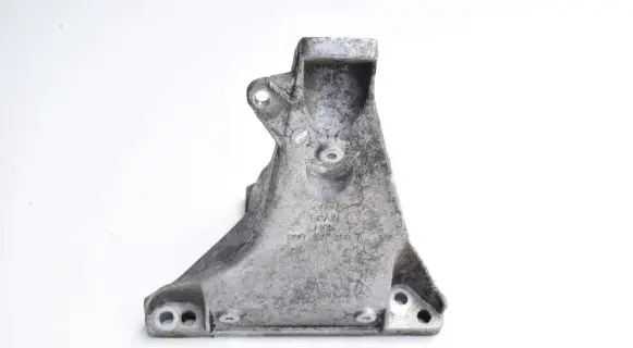 Audi A4 S4 B5 8D Engine mounting bracket 8D0199308L