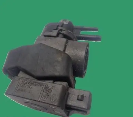 Renault Megane III Turbo solenoid valve 149568021R