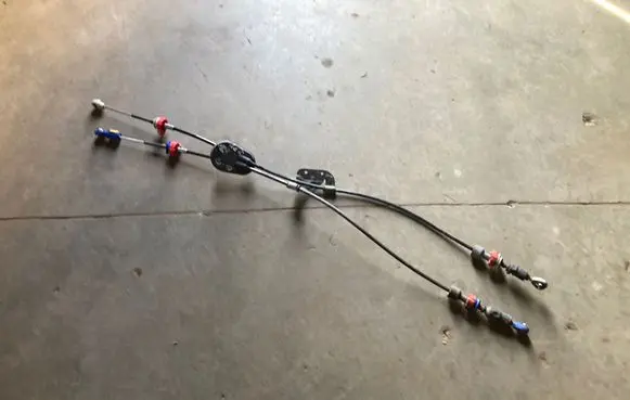 Nissan Qashqai Gear shift cable linkage 112112856