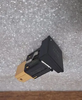 Volkswagen PASSAT B6 Hand parking brake switch 3C0927227B 14008