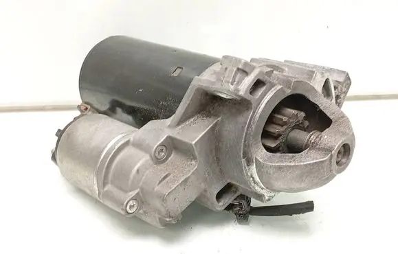 BMW X1 E84 Starter motor 8570383 12418570383