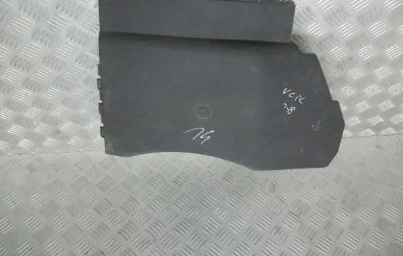 Opel Vectra C Battery box tray 
