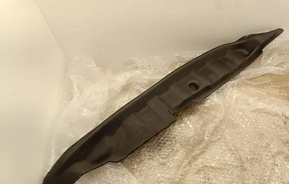 Dodge Durango III Fender foam support/seal 68084087A