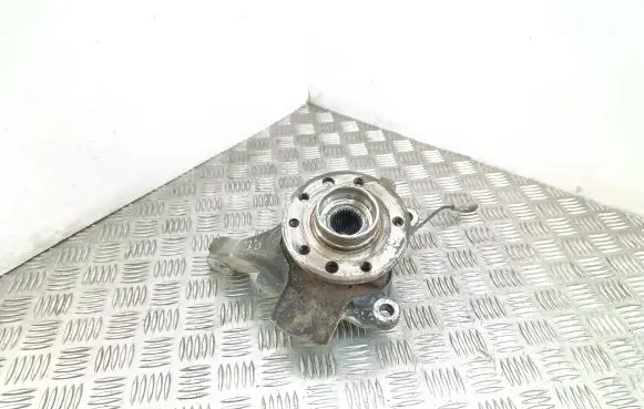 Opel Signum Front wheel hub