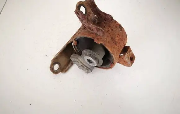 Honda Jazz Engine mount bracket
