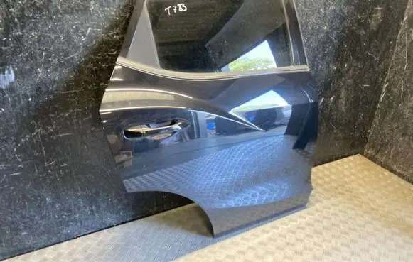 SsangYong Tivoli Rear door