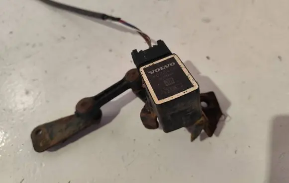Volvo XC90 Headlight/headlamp level sensor 8622446 9306