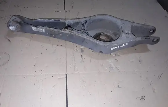 Volkswagen PASSAT B7 Rear upper control arm/wishbone NOCODE