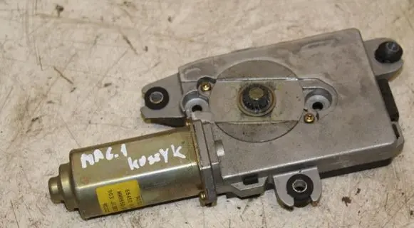 Subaru Forester SF Sunroof control unit/module 90302 65450FC000 MMR550202
