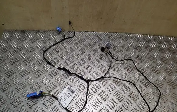 Volkswagen Touareg II Front door wiring loom 7P6971121D