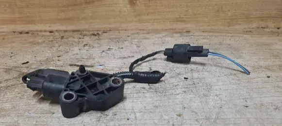 Volvo V50 Airbag deployment crash/impact sensor 30737139