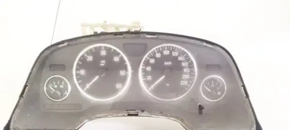 Opel Zafira A Speedometer (instrument cluster) 24461768 110080209